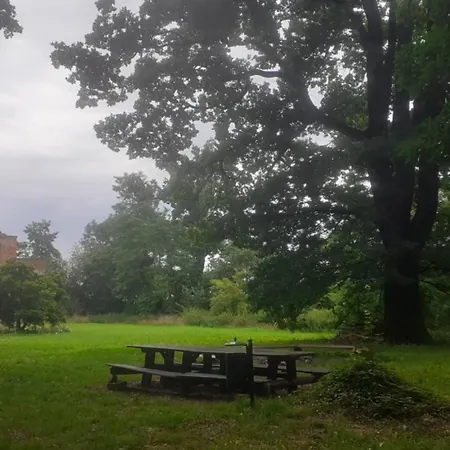 לינה וארוחת בוקר U Eichendorffa 3*